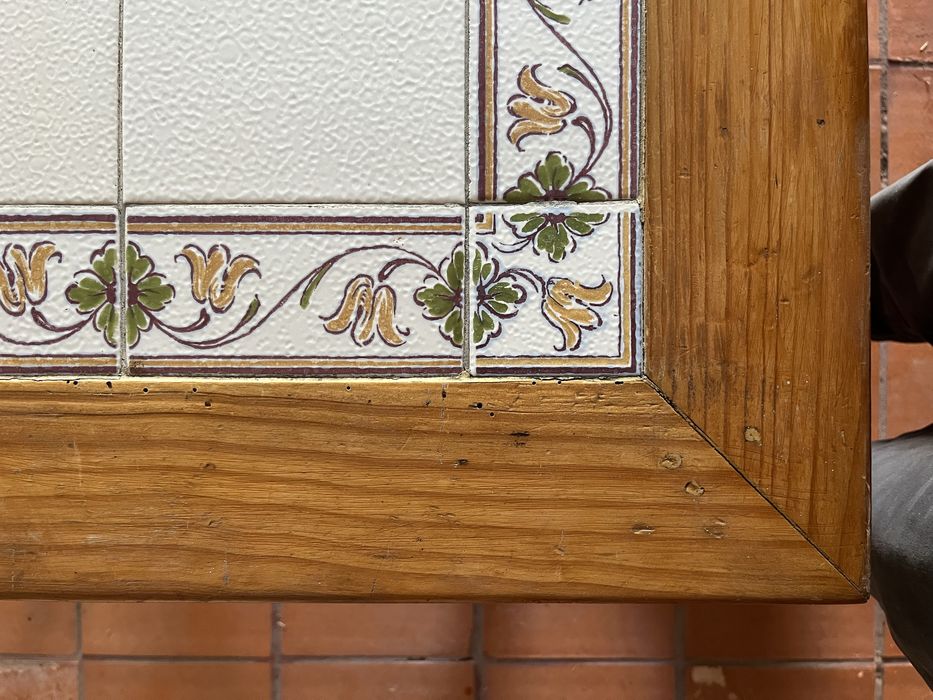 Mesa grande para tainadas