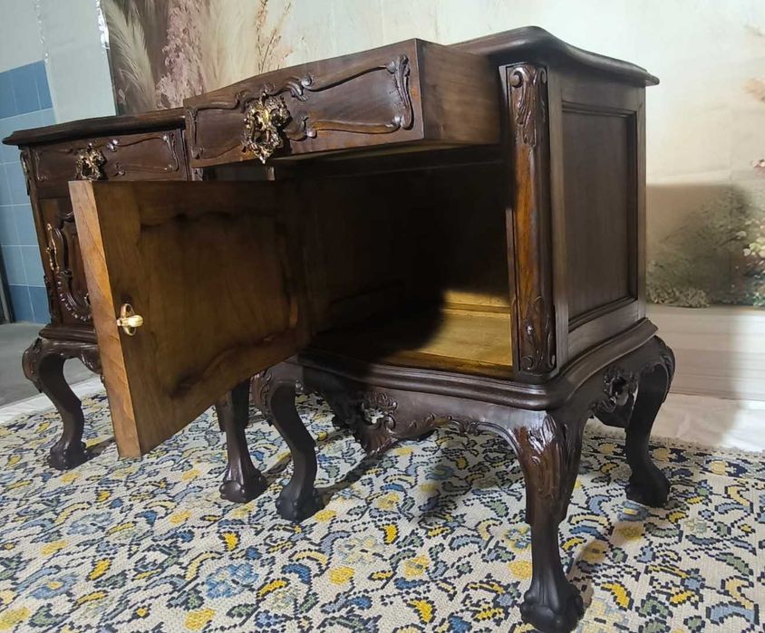 Mesinhas de cabeceira em ótimo estado