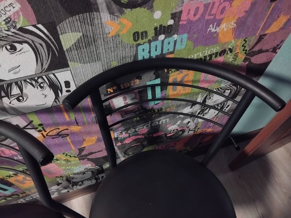 Продам стулья для кафе или кухни.