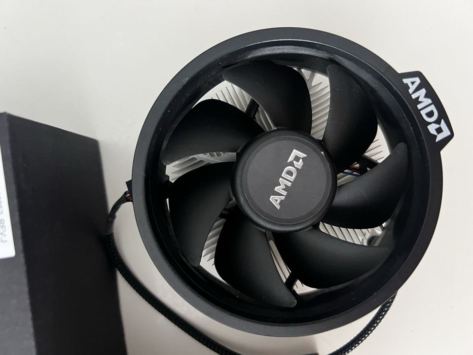Cooler AMD Wraith Stealth (Socket AM4 / AM5)