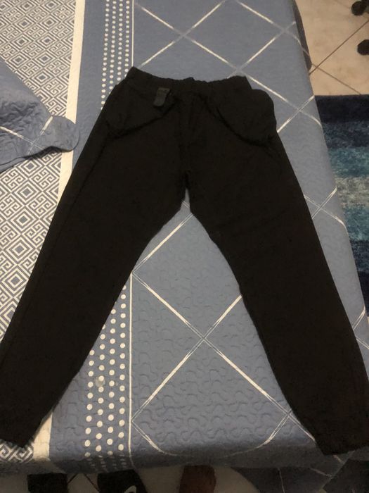 Calças Pretas ; estilo cargo