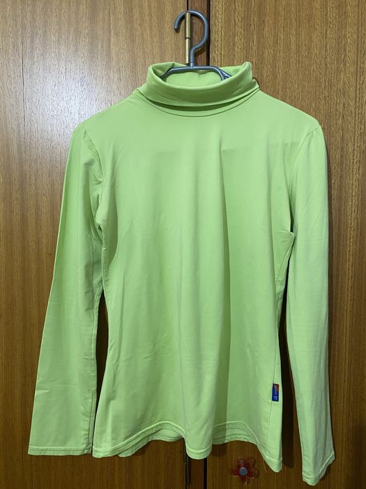 Vendo camisola de gola alta