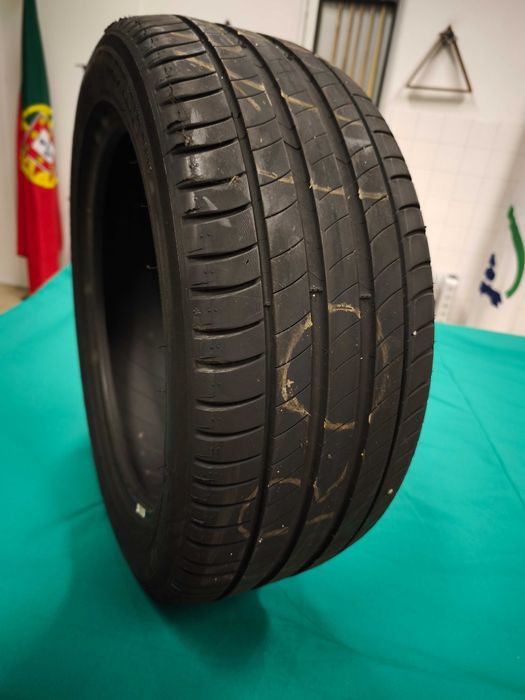 Uma oportunidade única! Pneu em estado quase novo