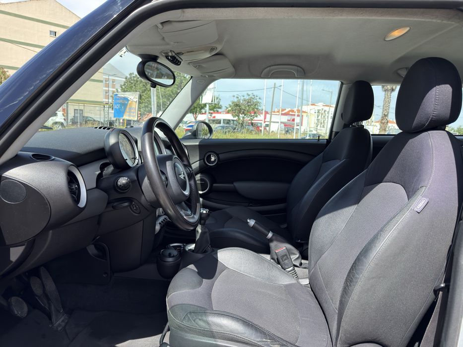 Mini Cooper D Ano 2008 1.6D 110cv 234,000km Som Harman Kardon varios extras aceito retoma/troca