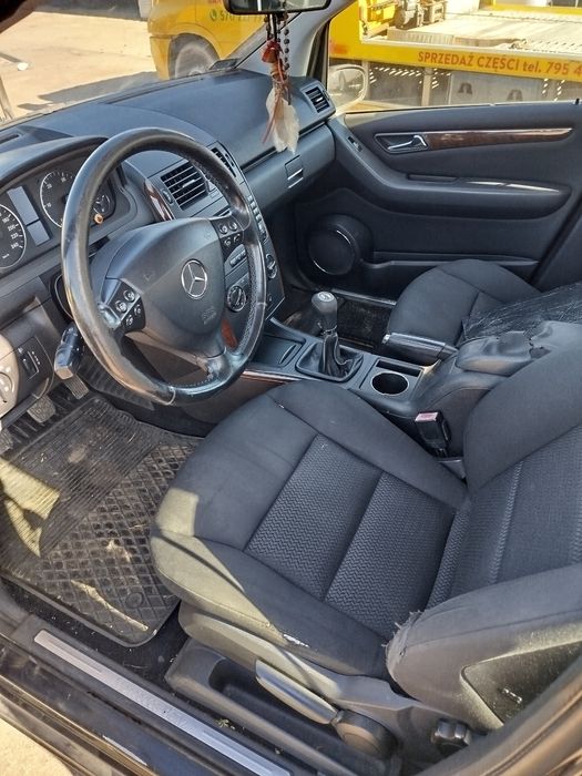 A klasa W169 komplet foteli z boczkami stan bdb wysyłka