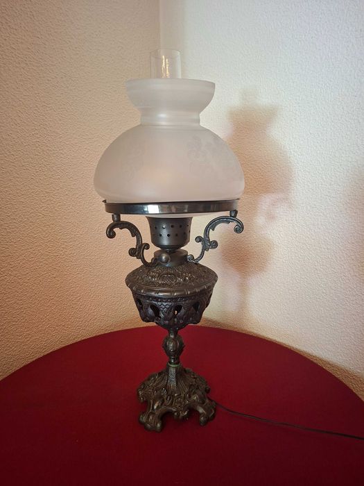 Lustre em Cristal, candeeiro de mesa e aplique - Lote de Iluminação com 3 candeeiros