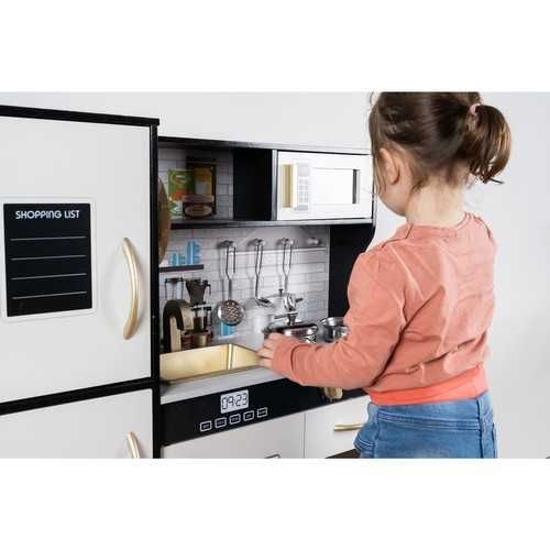 Дерев'яна кухня дитяча