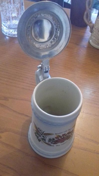Caneca Cerveja alemã Loiça/Estanho