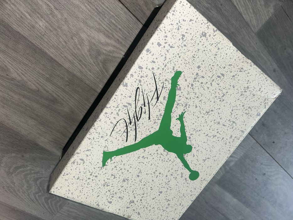 Buty Nike Air Jordan 4 RM (White / Black / Infrared 23)