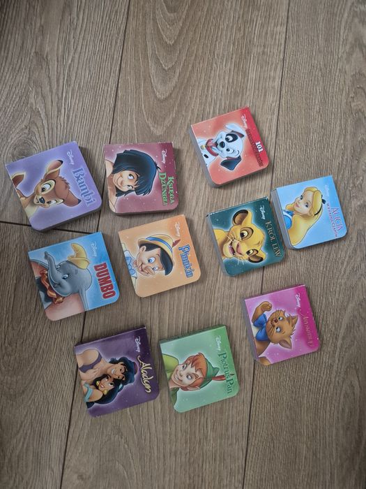 10 mini książeczek Disnay