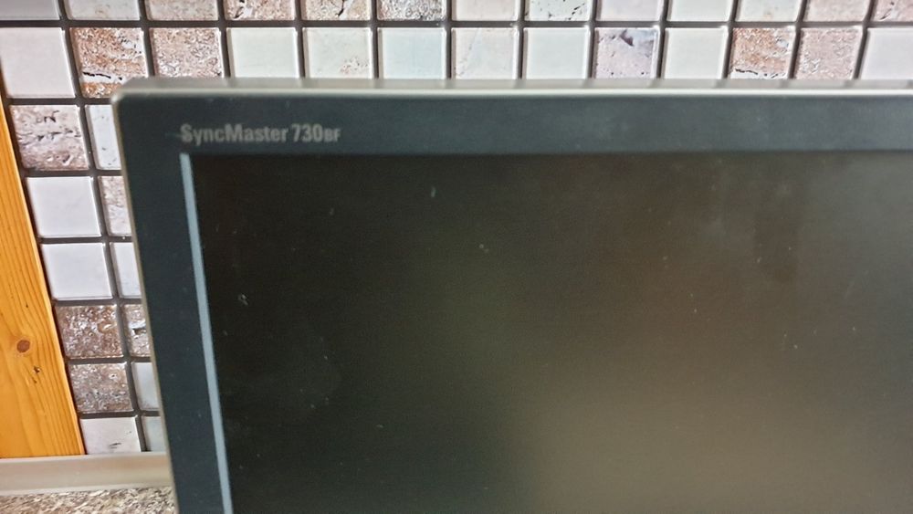 Монітор Samsung 730bf