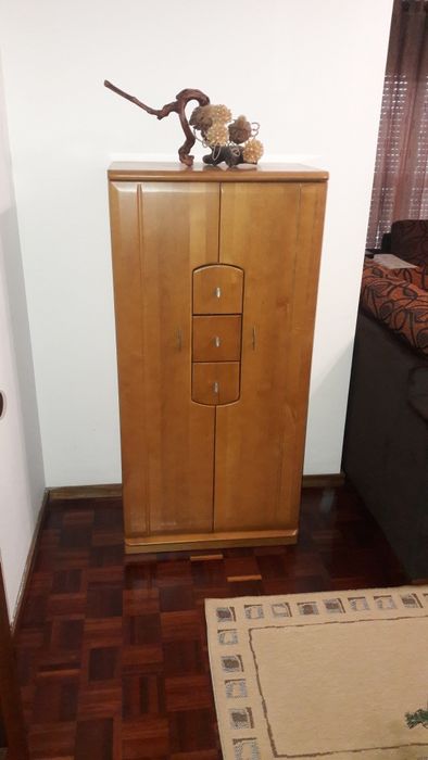 Moveis de sala em Madeira maciça