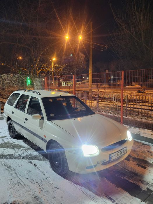 Продам FORD   ..