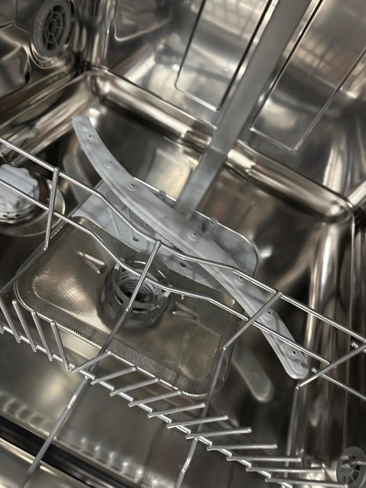 Máquina de lavar loiça indesit