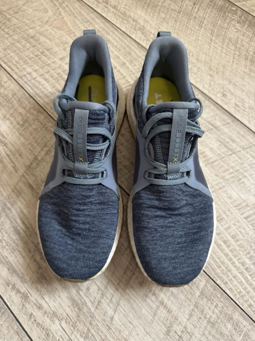 Adidas PureBoost( 40.2/3 p )  26.5 cm