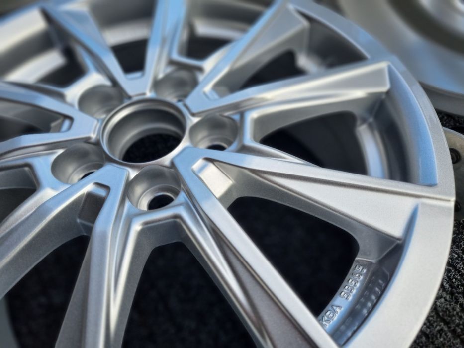 Felgi 15 " Toyota Yaris XP210 (2019- / Prius III XW3 2009-  Nowe Alu