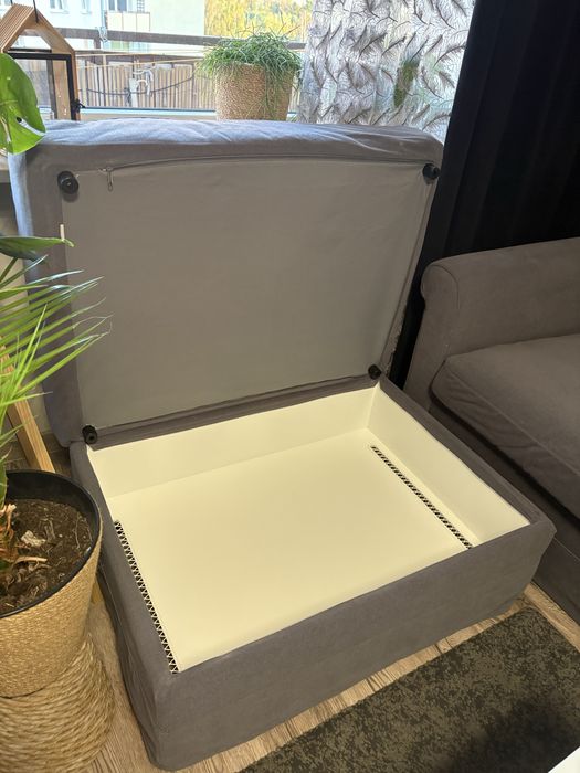 Sofa GRÖNLID z dużą pufą