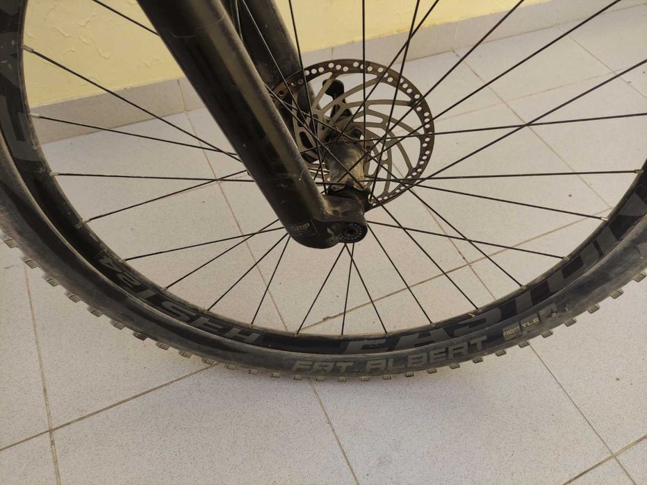 Bike Enduro em perfeitas condições