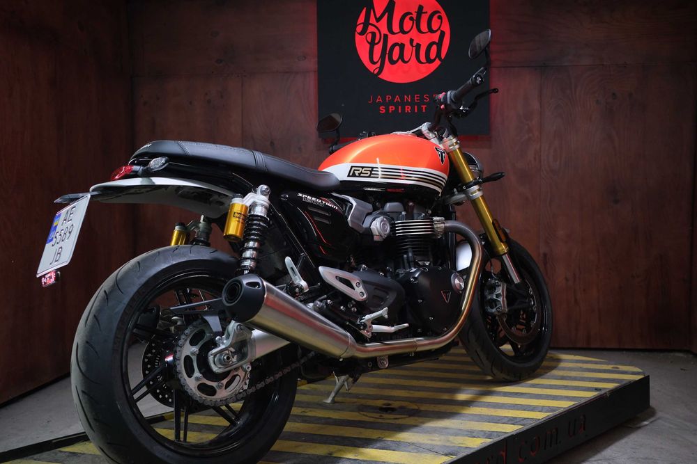 Triumph Speed Twin 1200 із Японії