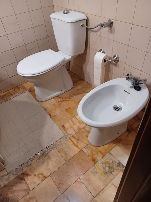 Conjunto de casa de banho "Valadares"