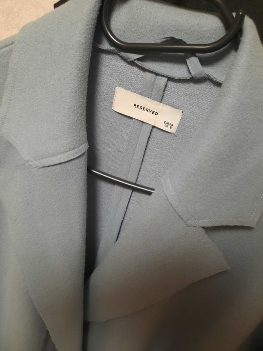 Блакитне пальто Reserved