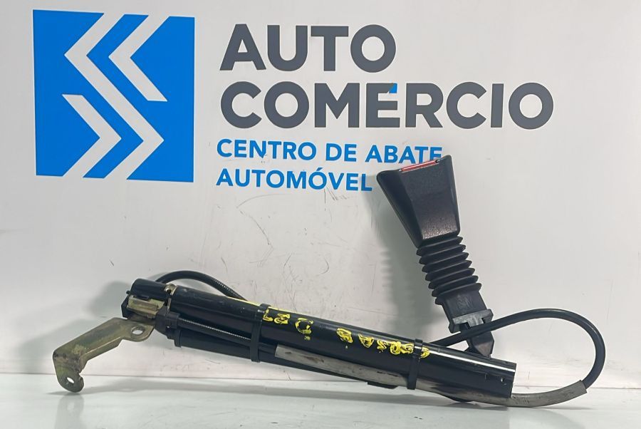 ENCAIXE DO CINTO FRENTE DIREITO OPEL CORSA B (S93) [93-00]