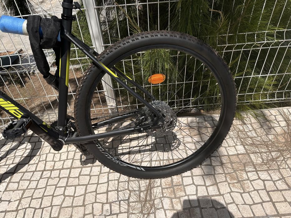 vendo bicicleta nova Deporvillage Pr500 comprei suport zone  custou 423€ vendo por 220€ junto fatura
