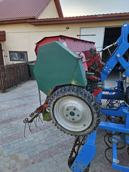 Siewnik Poznaniak 2,7 metra na docisku