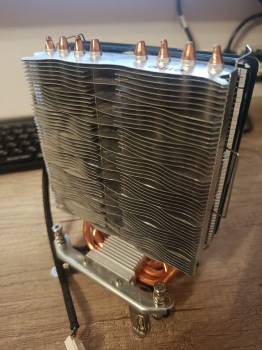 Кулер АМ4. Продаю, бо змінюю систему