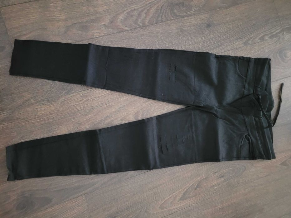 Spodnie nowe damskie s/m z rozcięciami czarne