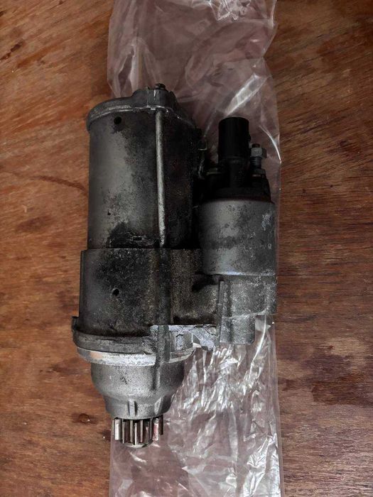 02M 911 022 F Tiguan 2 стартер