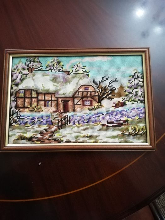 Tela bordada à mão.  INVERNO