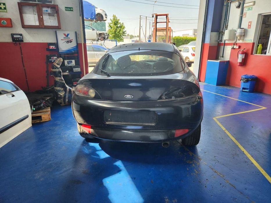Ford Puma 1.4, gasolina de 1999 ás peças.