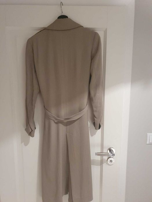 Trencz beżowy Massimo Dutti