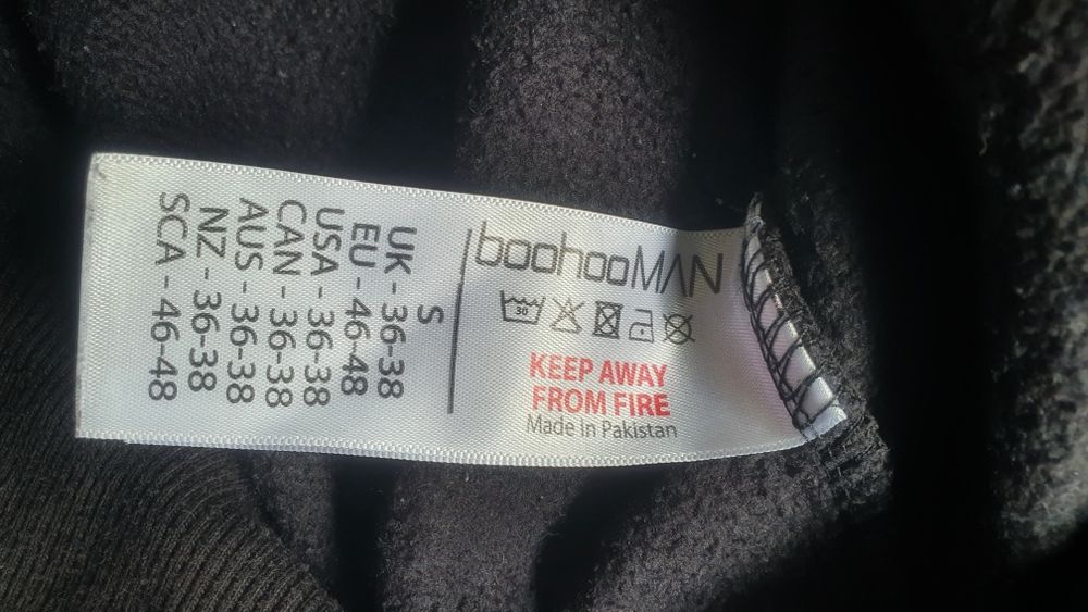 BoohooMAN bluza męska czarna z kapturem rozm:S