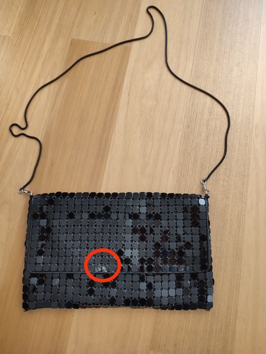 Pochete preta brilhante Parfois