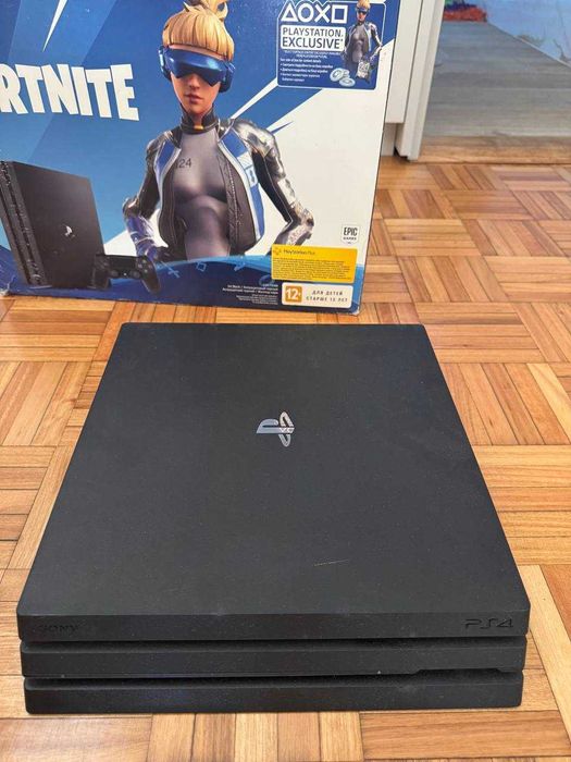 Sony PlayStation 4 Pro 1TB + 3 Comandos + Caixa Original