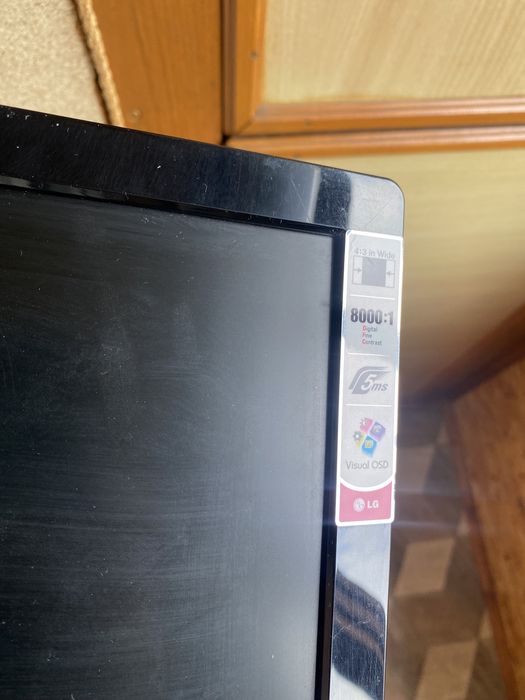 Монитор LG Electronics