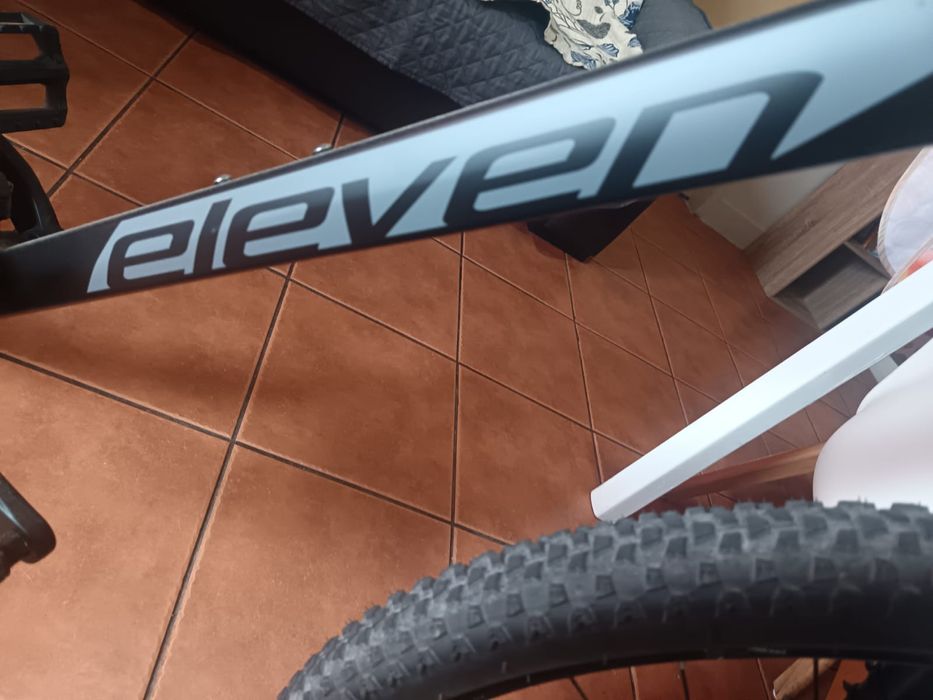 Vende se bicicleta