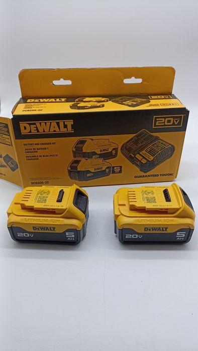 Аккумуляторная батарея DEWALT DCB205 20V Max 5.0 Ач/Новые/В наличии!