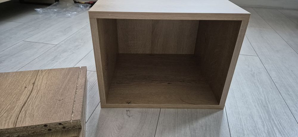 Półki Szafki kwadrat kubełkowe 2 szt