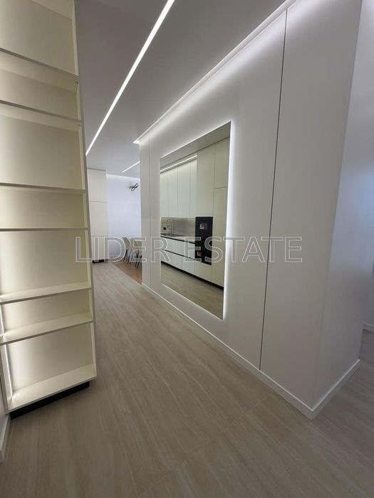 Продаж 2-кімнатної квартири в ЖК Uzh Towers | Слов'янська набережна, Ужгород