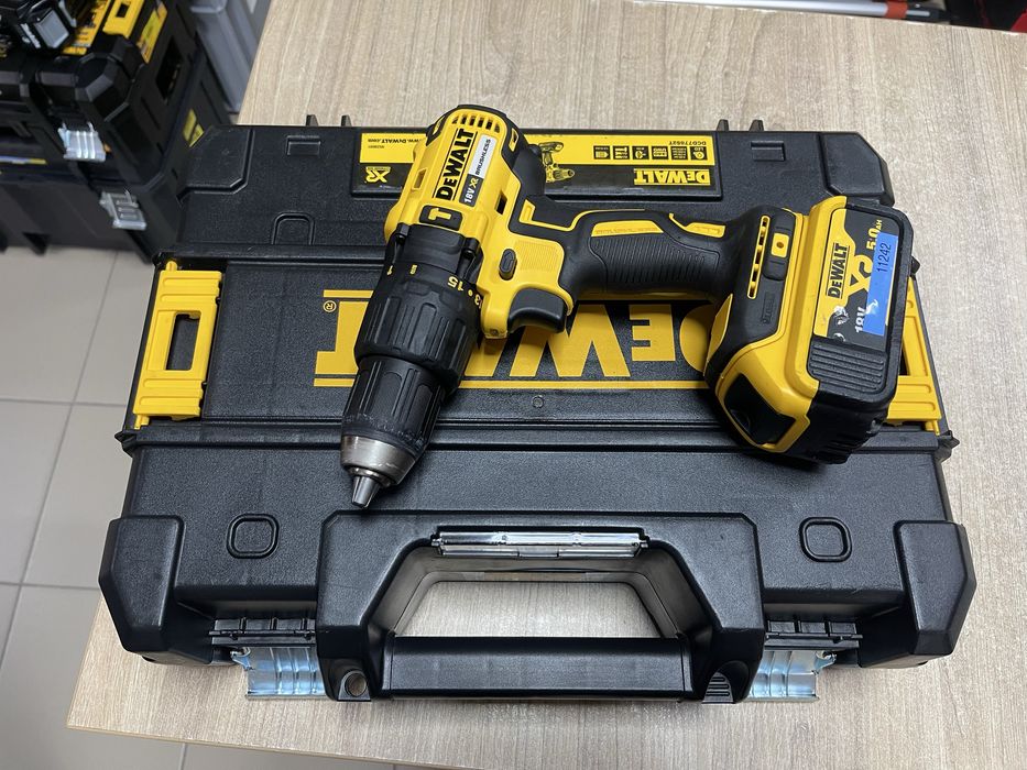 Dewalt DCD778 / акумуляторний ударний шуруповерт Девольт