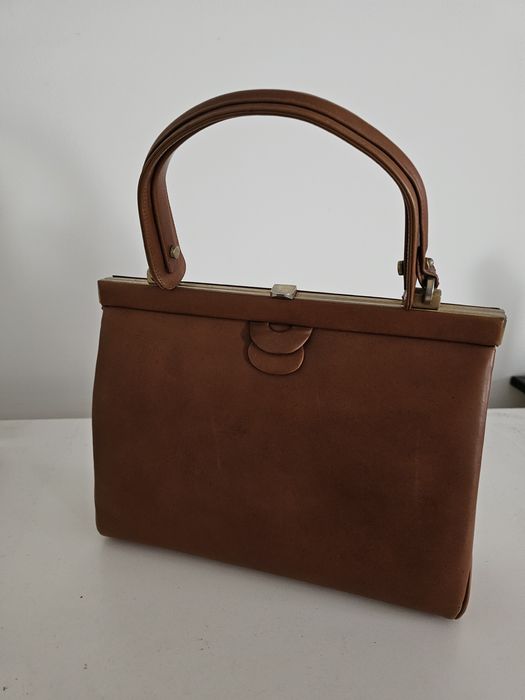 Malas ( carteiras de Senhora em pele genuina