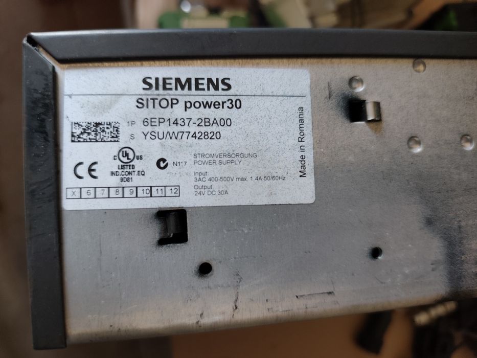 Сервопривід  Omron R7D-AP04H