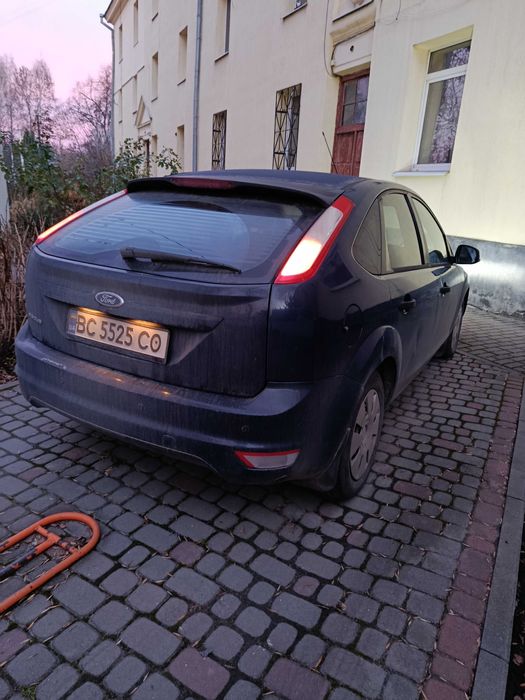 Ford Focus 2011 хатчбек