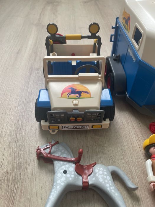 Completo 3851 playmobil jeep atrelado cavalo