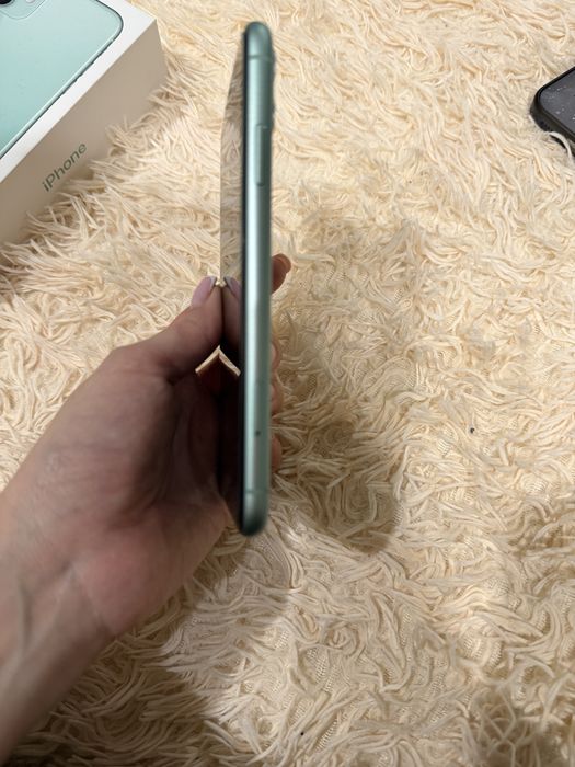 Iphone Apple 11/ телефон