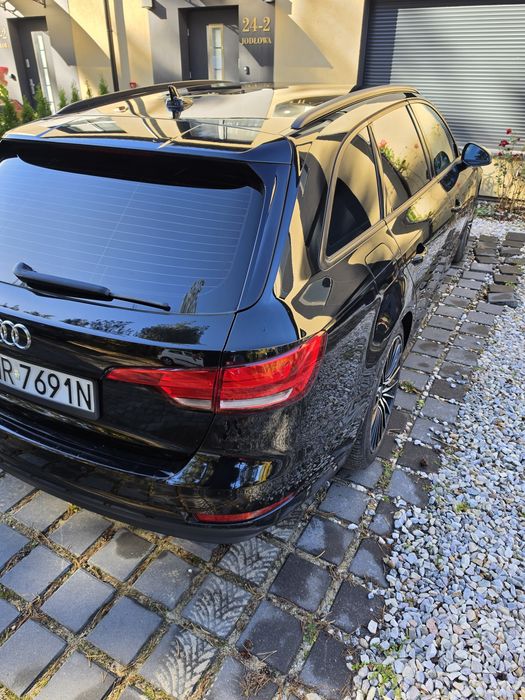 Audi A4 Avant B9