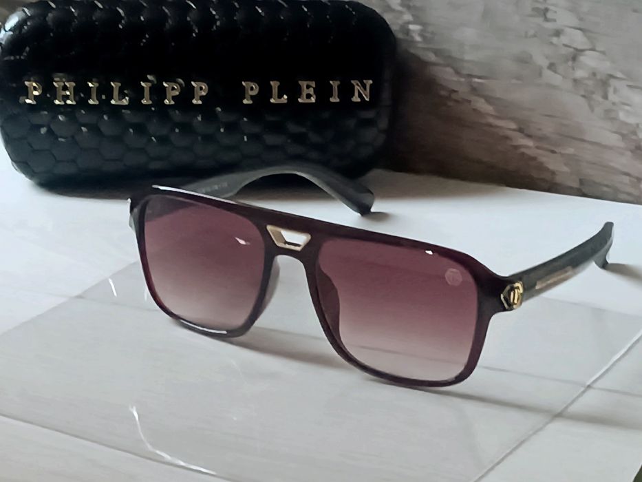 Брендові  окуляри  Phillip Plein